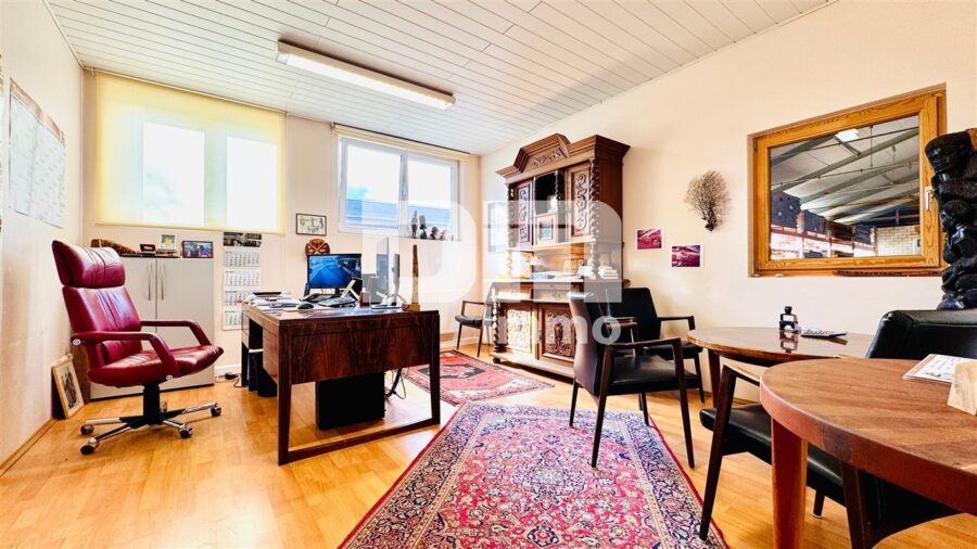 Lager / Produktionshalle mit Büro- und Sozialräumen, Außenflächen + Carport nahe Kassel - Büro 1